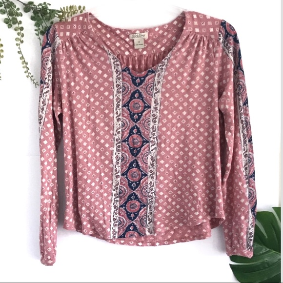 Lucky Brand Tops - Lucky brand pink printed top blue peasant top